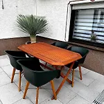 Familienfreundliche Mit Garten & Spielplatz Nahe Nuernberg Playmobil Funpark Holiday home Veitsbronn